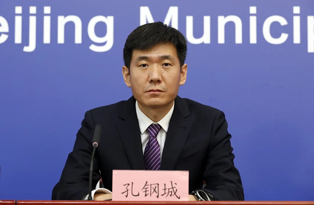 发布会汇总｜本轮疫情有两条独立传播链，明起公交地铁部分车站查验健康码