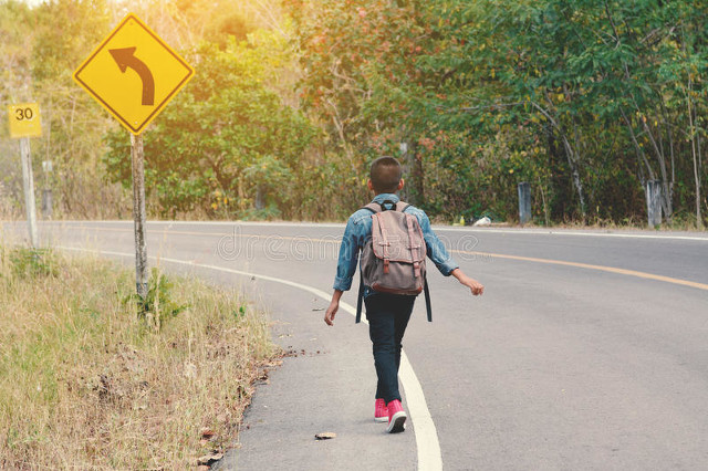 当有小人一直在背后污蔑你怎么办,小人在背后诋毁你怎么回击
