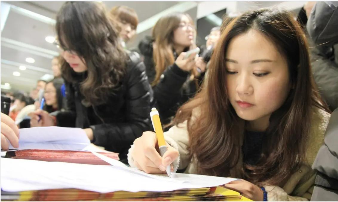 一般说的考研是专硕和学硕的区别,考研准备第一步选择专硕还是学硕