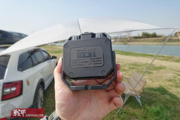 fenixcl28r露营效果,全能多用fenixcl28r多功能户外灯