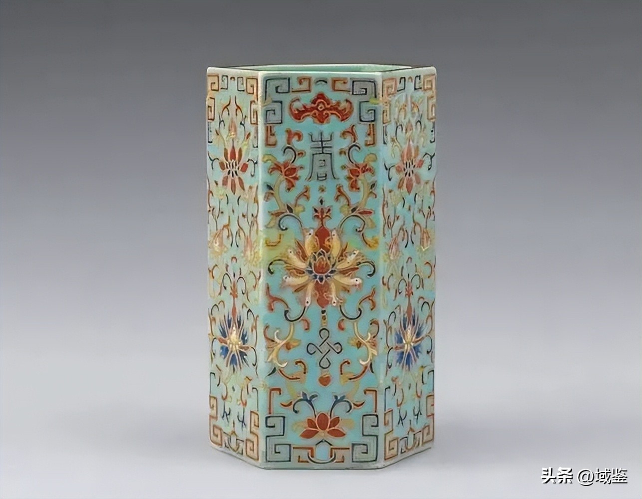 最珍贵的明清笔筒,史上最贵的古董笔筒