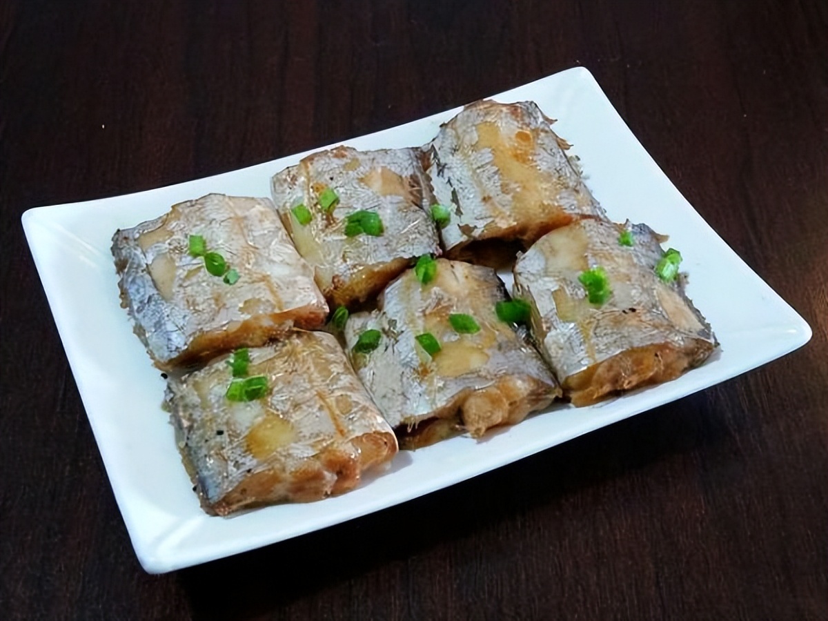 带鱼的12种家常做法,带鱼最好吃的做法大全集
