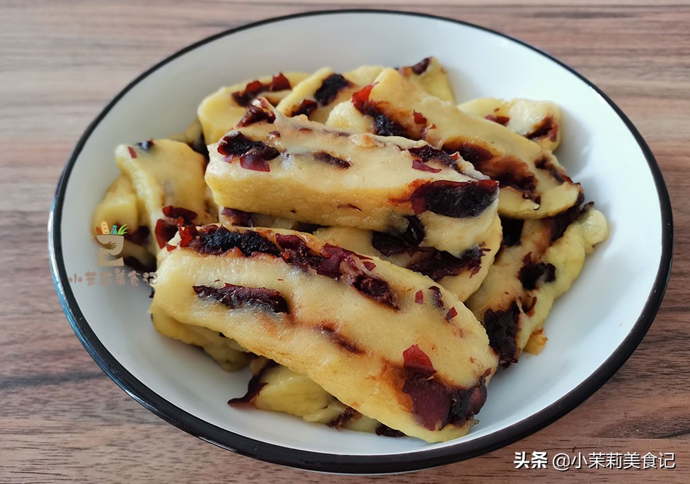 蒸年糕1斤面加多少水,蒸年糕一斤糯米粉加多少红糖