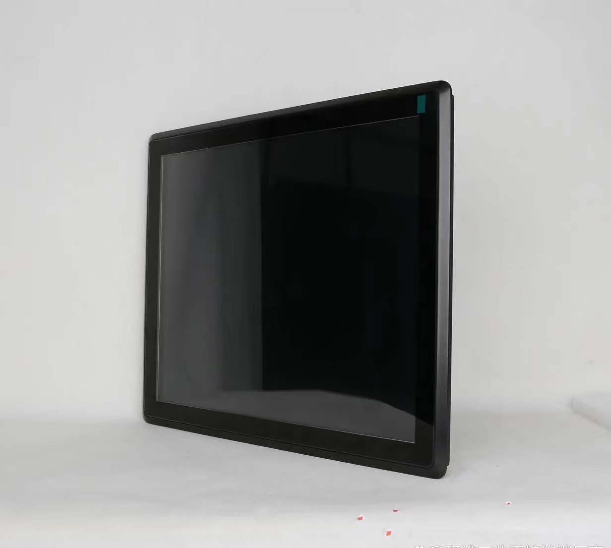 研维新款触摸工控机品牌|工业平板厂家