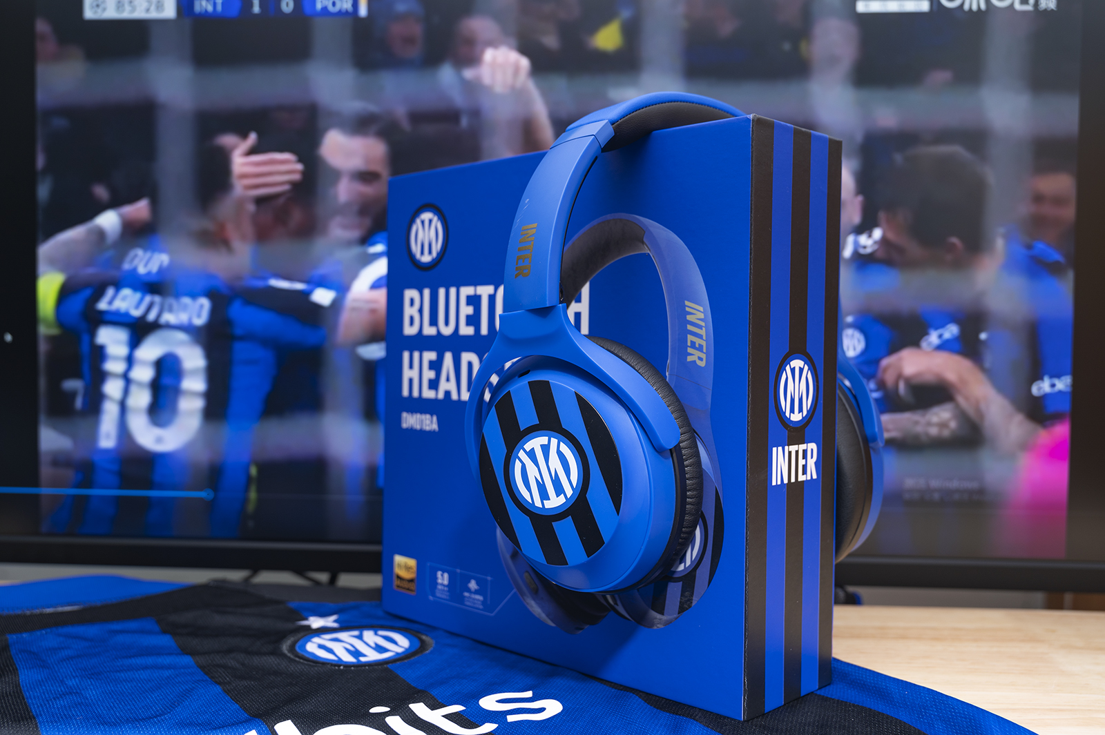 与国际米兰同行，入手西伯利亚羽DM01BA国际米兰定制款