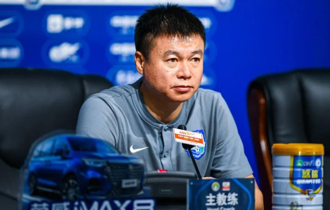 回首过去那段峥嵘岁月,回望过去一年的精彩瞬间