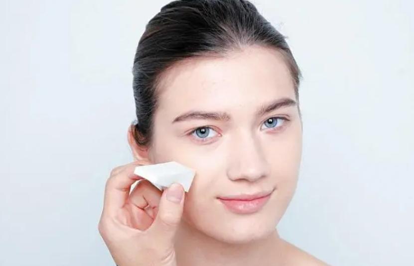 冬天混合皮用迪奥粉底用哪一款,适合干皮而且遮瑕力强一点的粉底