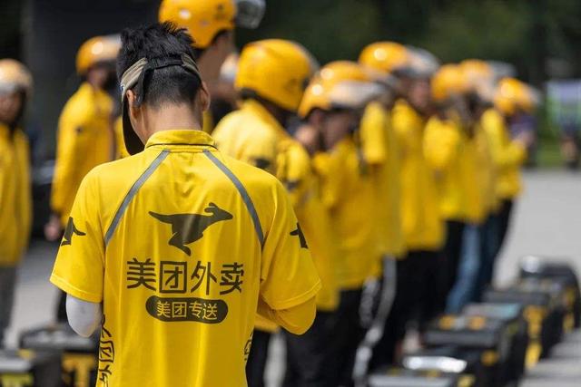 美团外卖到底有多吸血？一商家营业额34.8万，商家实际到手25.9万