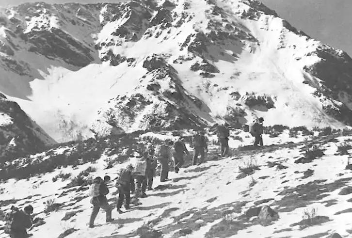 1973年,尤太忠给老政委*小平邓**送烟,*小平邓**拿到烟说了什么?