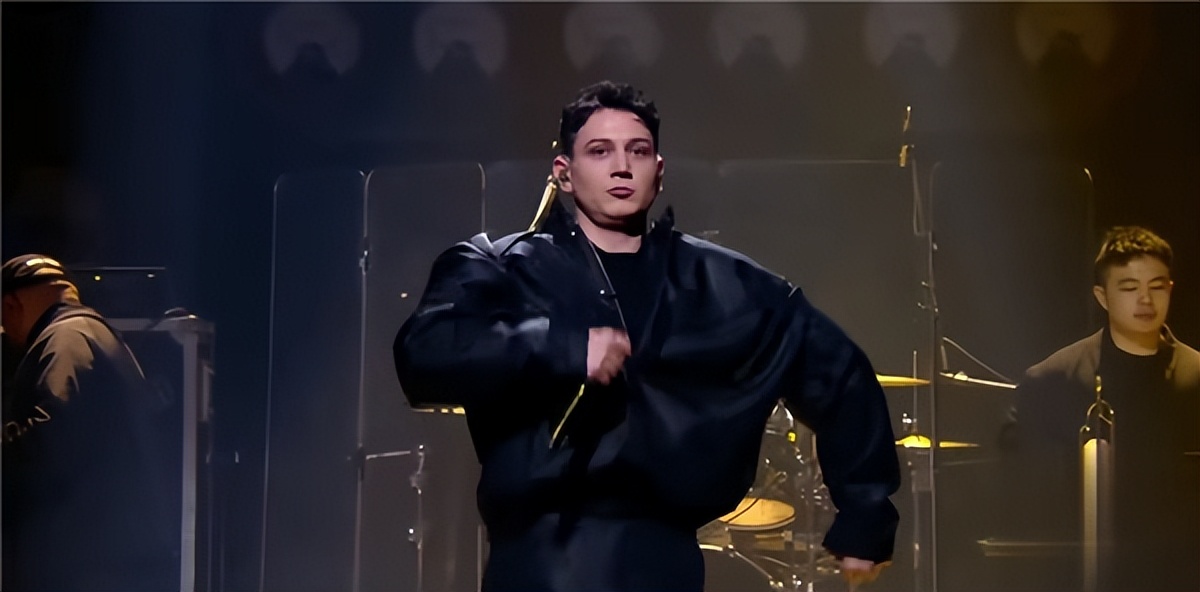 艾热经典场面,艾热决赛最后一首