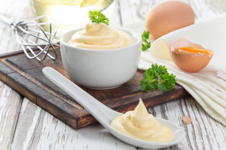 蛋黄酱是什么成分做的,我们平时吃的酱料