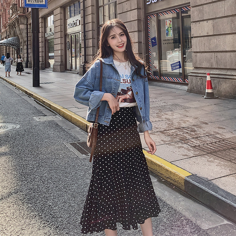 中长风衣款牛仔外套怎么搭配好看,短款薄春天休闲风衣外套怎么搭配