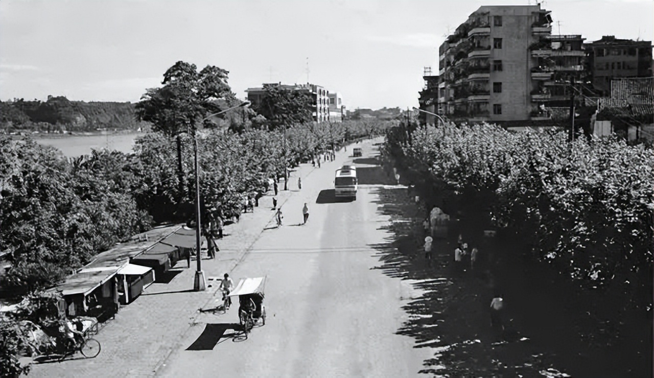 九十年代乐山老照片,七十年代四川乐山老照片