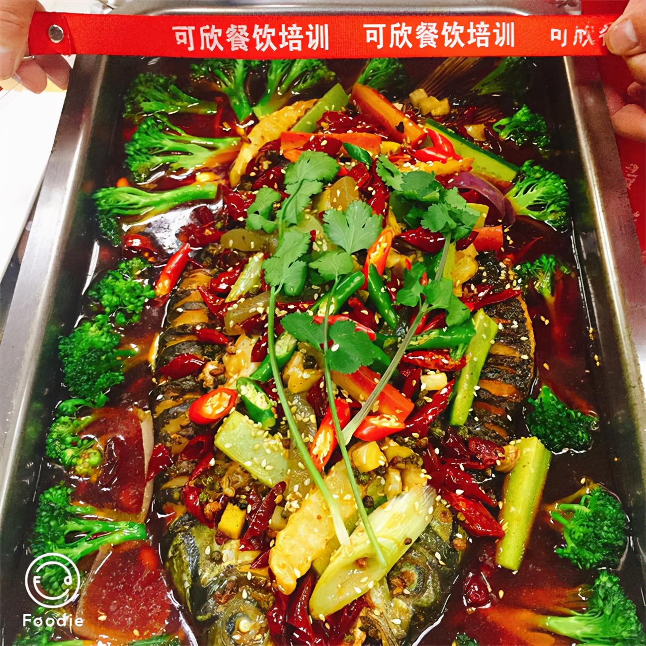 想学烤鱼技术加盟太贵,诸葛烤鱼加盟培训