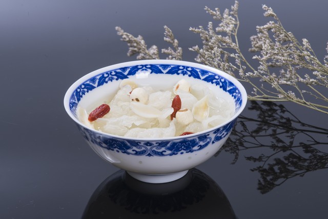 经常口干舌燥喝水不解渴西医,倪海厦针灸治疗口干舌燥怕冷