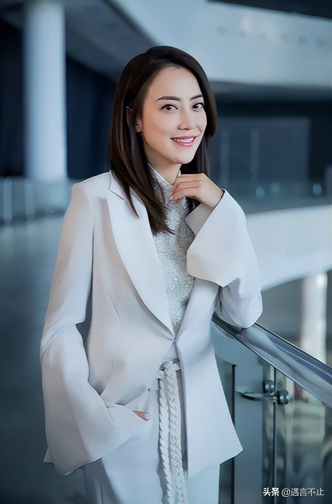 萧敬腾求婚都成功了你还在等什么,萧敬腾求婚成功钻戒堪比鸽子蛋