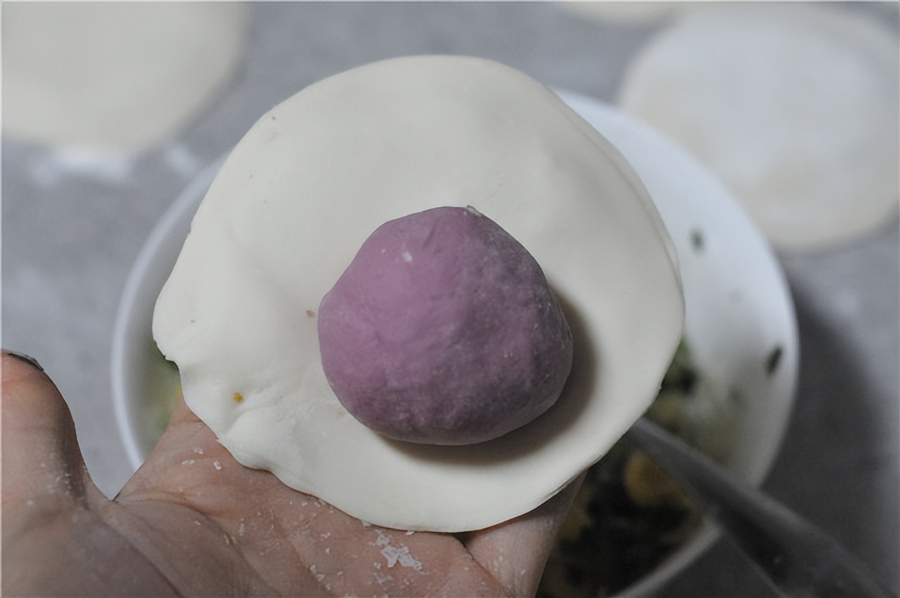 包子怎么做才能松软光滑,如何做能使包子松软有弹性