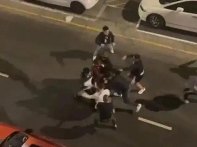 张子强勒索李嘉诚电视剧,张子强勒索李嘉诚怎么带走赎金的