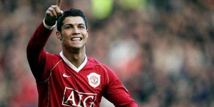 37岁的足球巨星c罗成功的背后,c罗一个不可替代的足球传奇