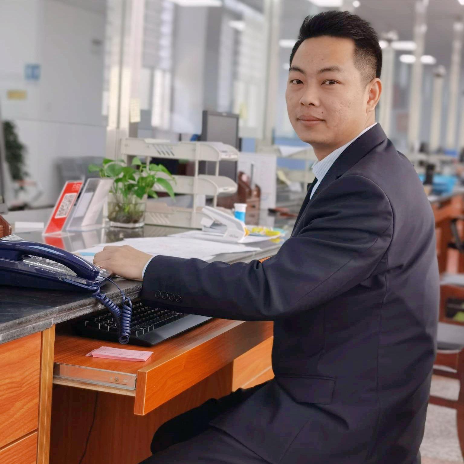 正科实职调任副科级别怎么办,正科调到上级单位任科员算重用吗