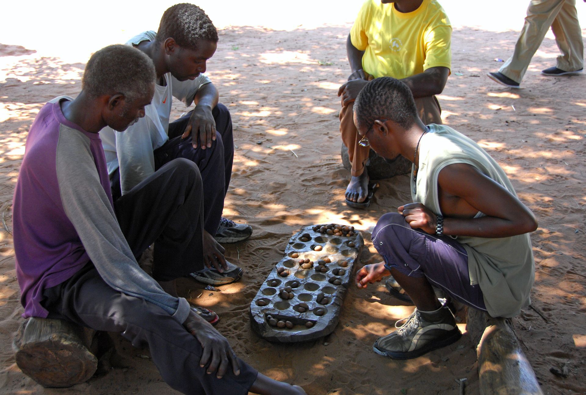 通缩到来要不要把房子卖掉,通缩来了买什么
