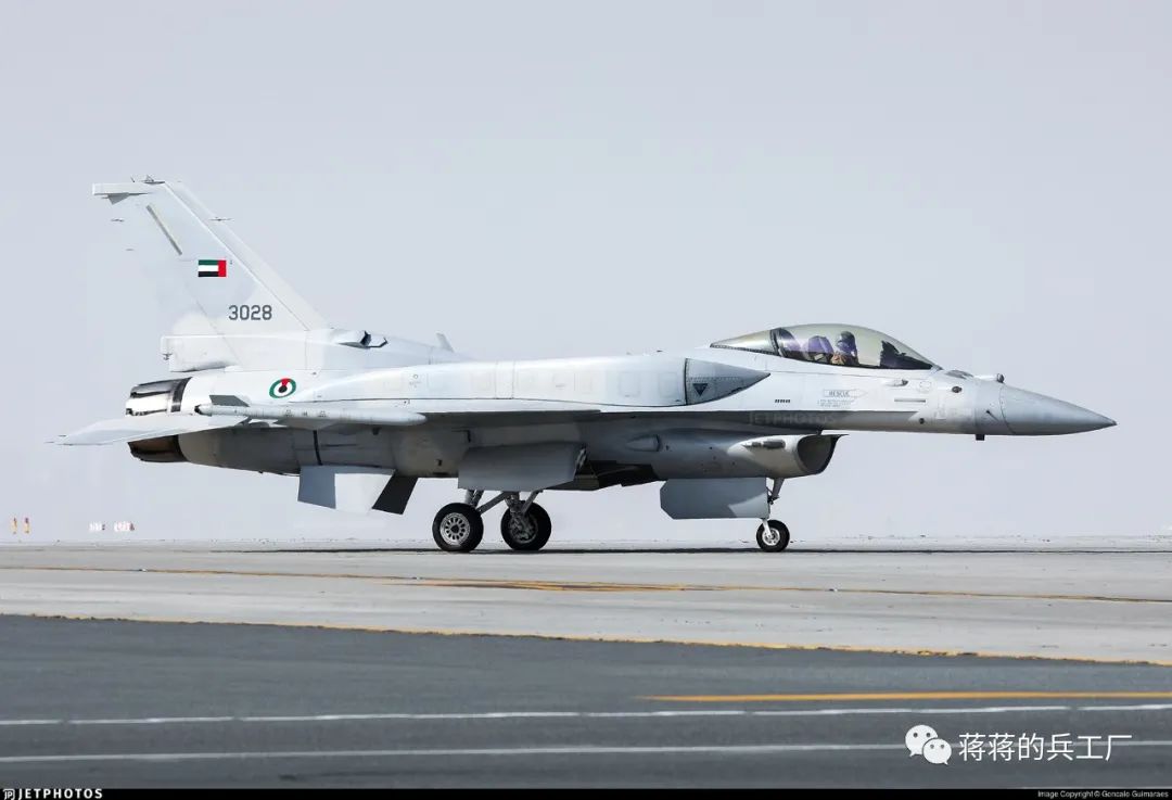 阿联酋采购中国战机,阿联酋购买l-15猎鹰