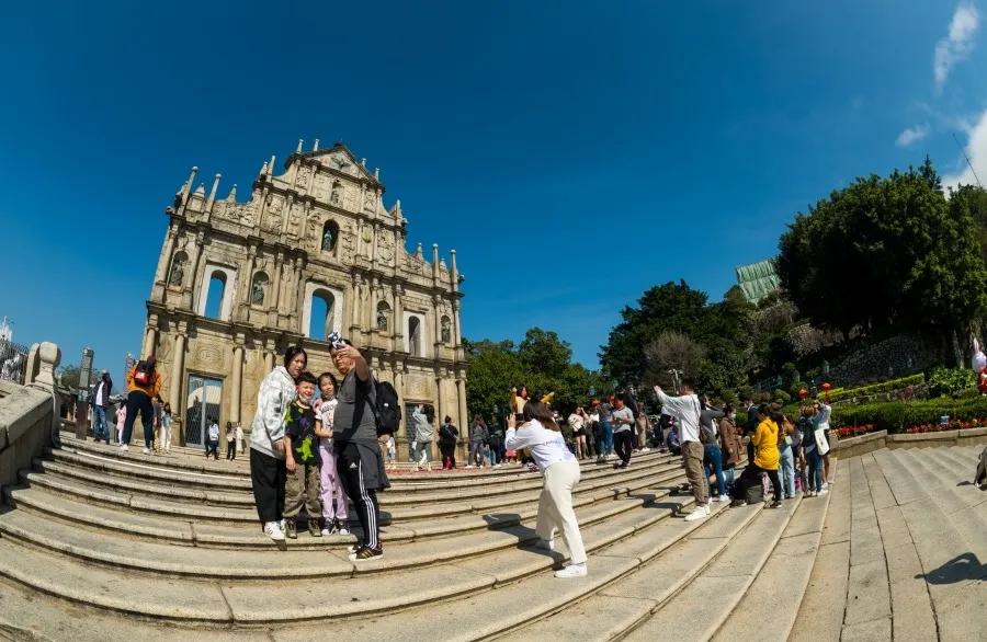 全新疆面积最大的县是哪个,我国面积最大与最小的省级行政区