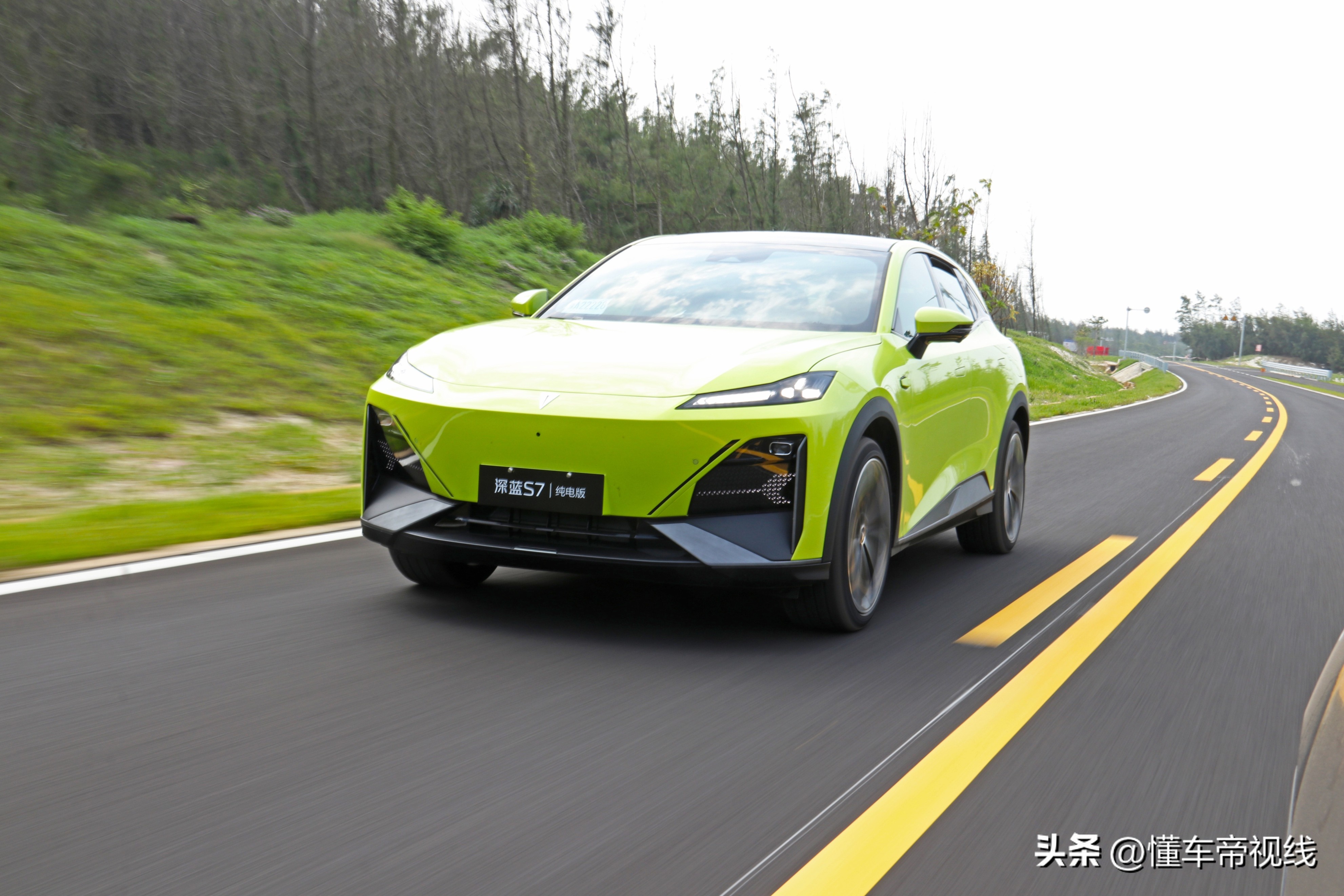 长安深蓝s7pk新零跑c10,长安深蓝s7多少秒破百