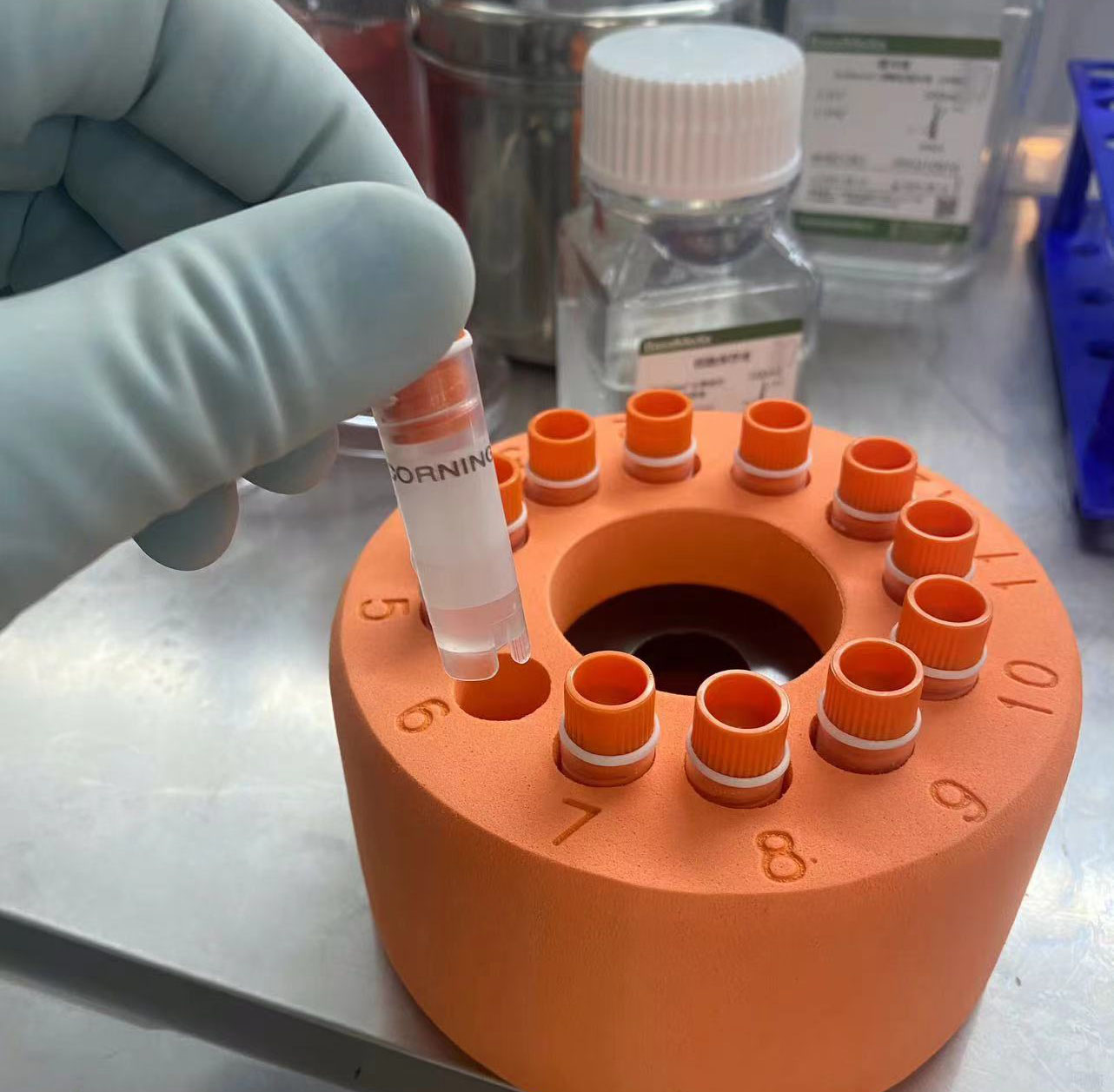 现实版“药神”！只有高中学历的他，为救儿子自行制“药”