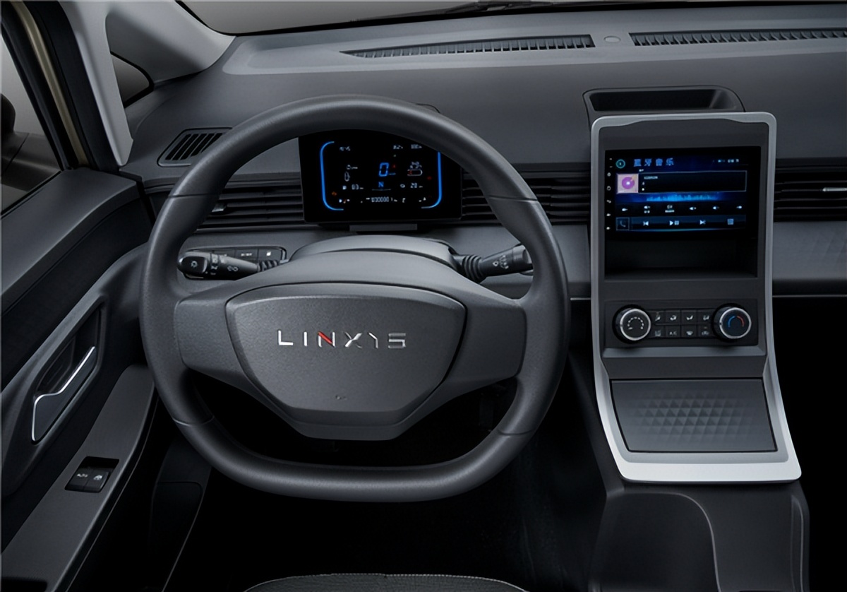 五菱菱势黄金卡纯电落地价,五菱菱势黄金仓顶配落地价