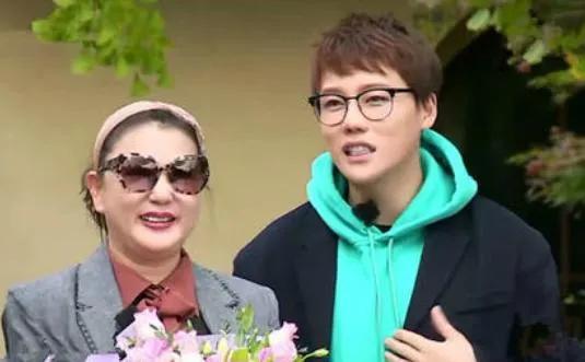 娱乐圈爆出的大瓜叫什么,娱乐圈爆出大瓜是谁