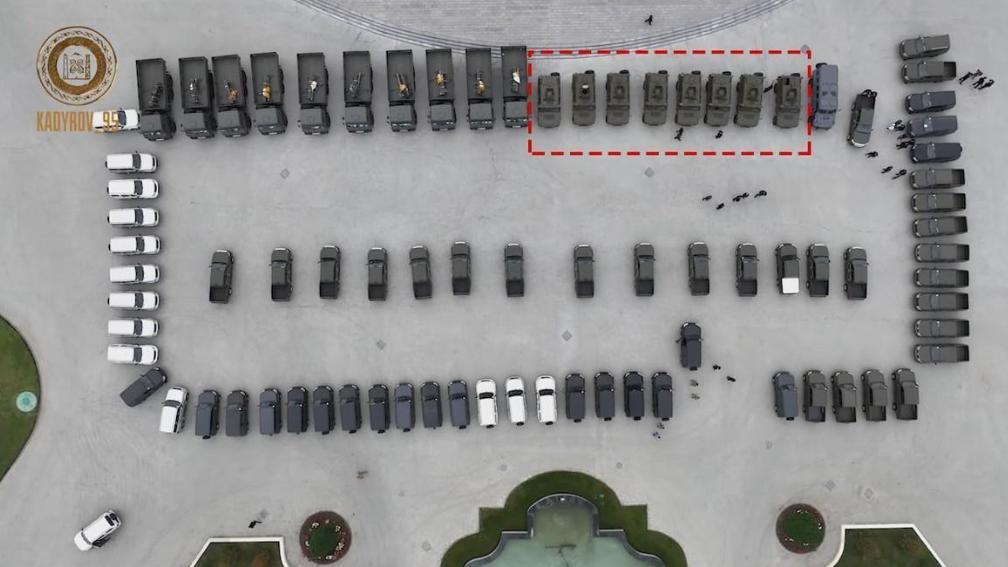 俄罗斯接收新型火炮,俄罗斯新火炮炮弹120公斤