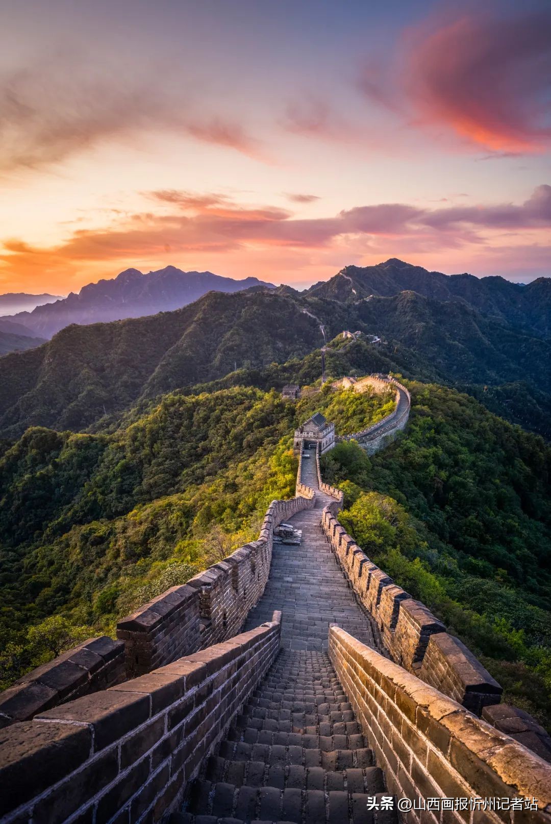 从未见过的绝美景点,长城摄影师