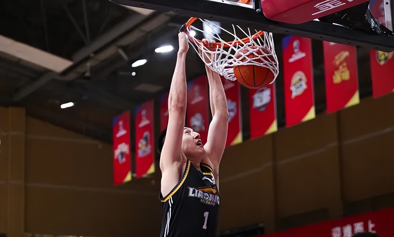 辽宁男篮付豪赛后新闻发布会,付豪砍50分