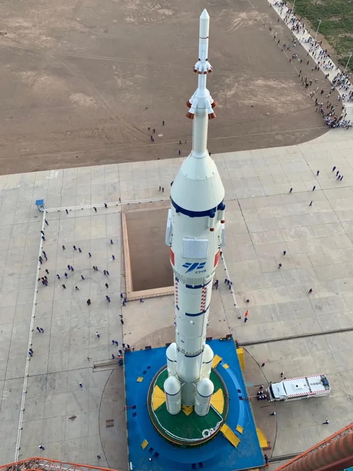 神舟15号飞船质量是多少,神舟飞船飞行一次成本大概多少