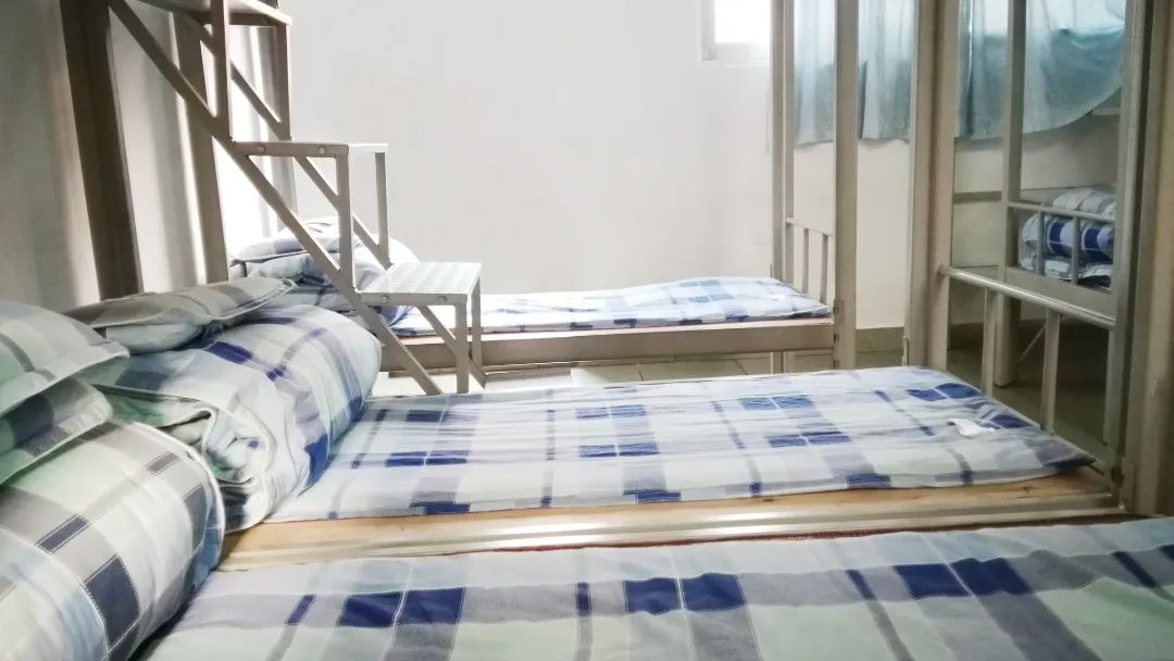 石碣四海学校是公办还是民办,东莞石碣四海学校最新视频