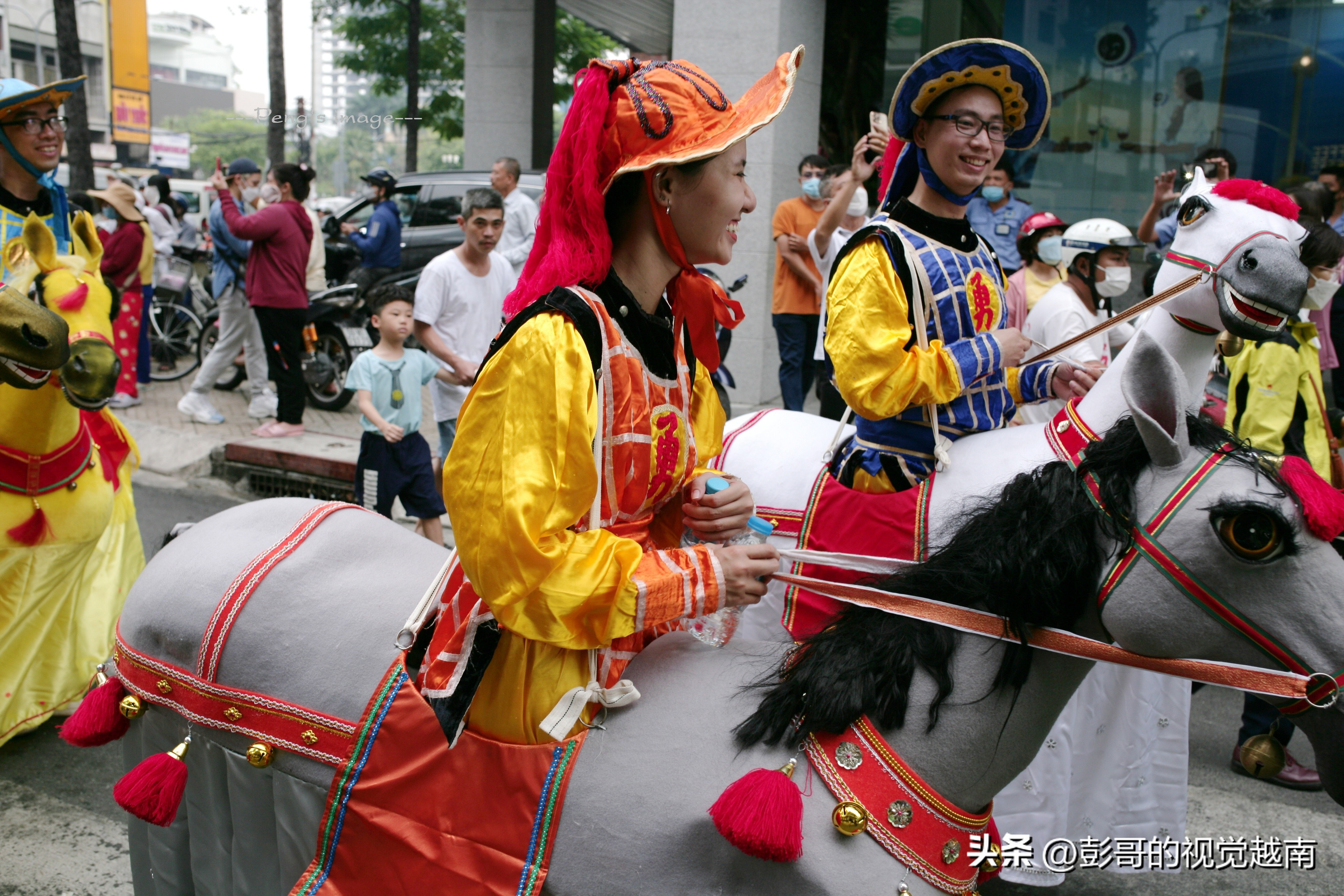 越南西貢華人的【恭請關聖帝君聖駕出遊】活動。