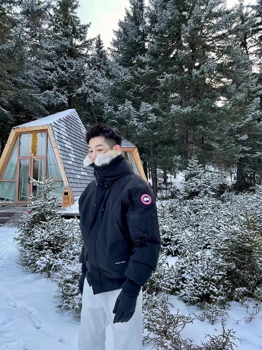 canadagoose黑标羽绒服搭配,canadagoose羽绒服正版细节图