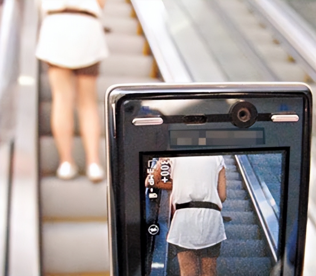 杨幂被*拍偷***处私**,蒋梦婕小视频被围观,这背后是无数女生难言的痛