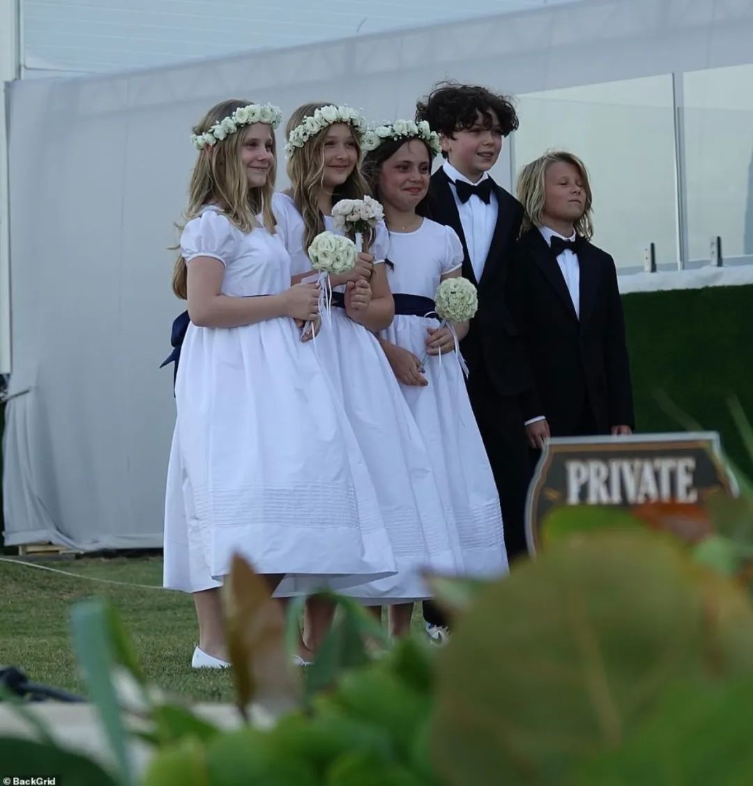 美国巨富千金VS英国名人公子，顶豪家族的婚礼到底有多震撼？