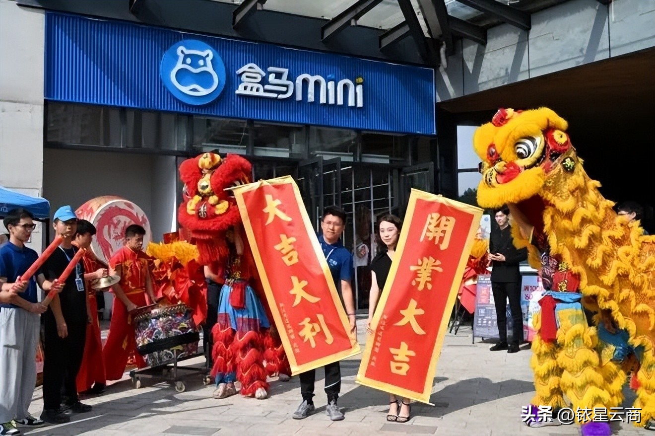 prada香水美妆中国首店盛大启幕,prada香水美妆旗舰店