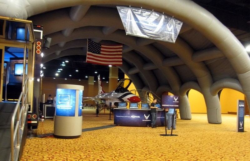 空军飞行员筛选条件,空军飞行员的职业发展