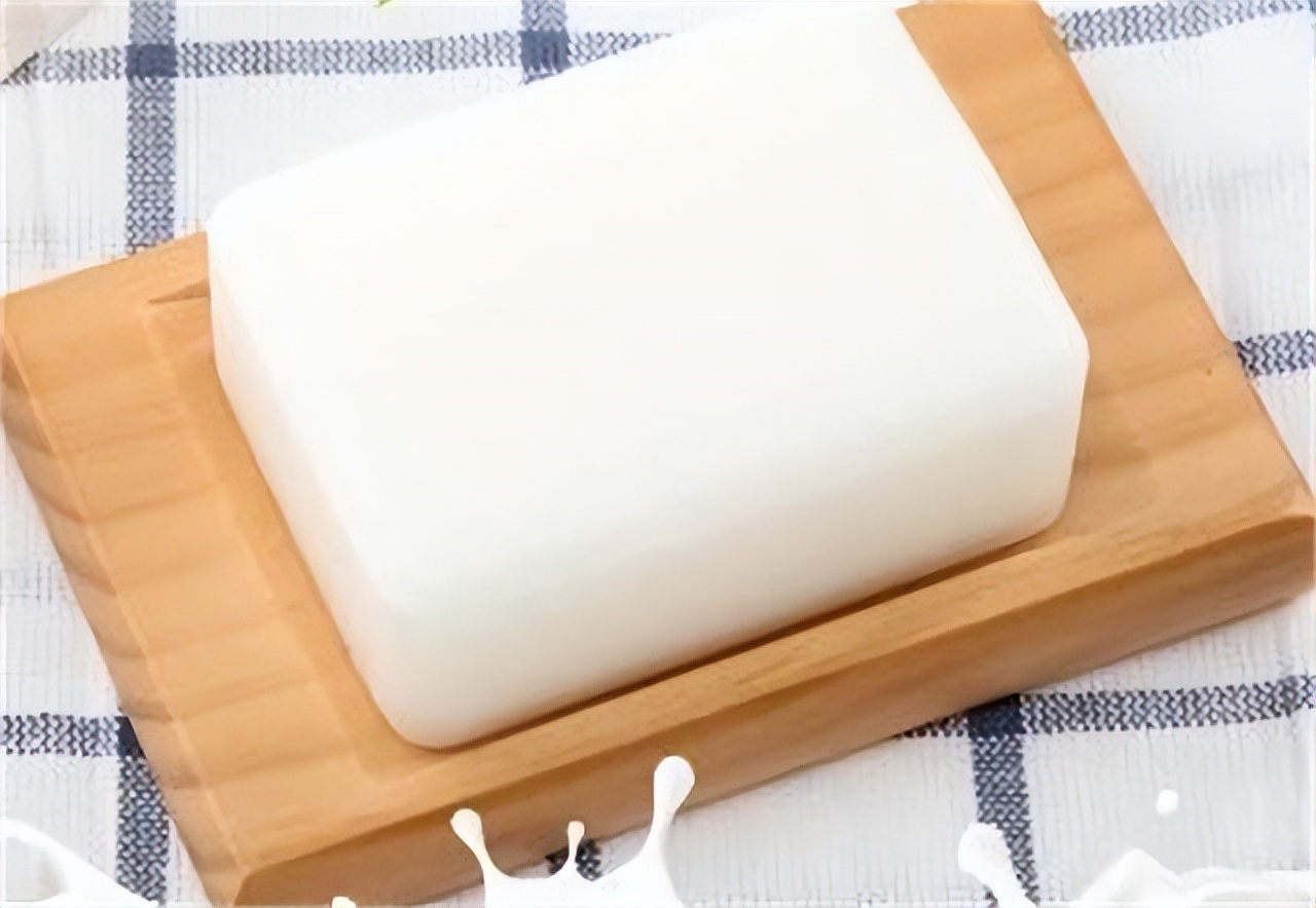 香皂可以洗干净化妆品吗,香皂能洗脸不