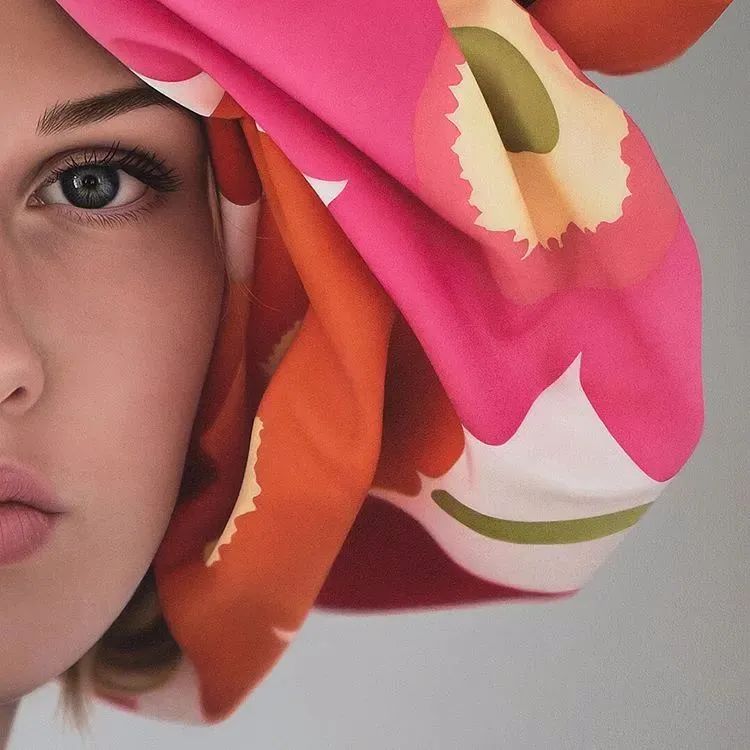 美女画家挑战冷军，画少女人体，放大10倍看细节让网友不淡定