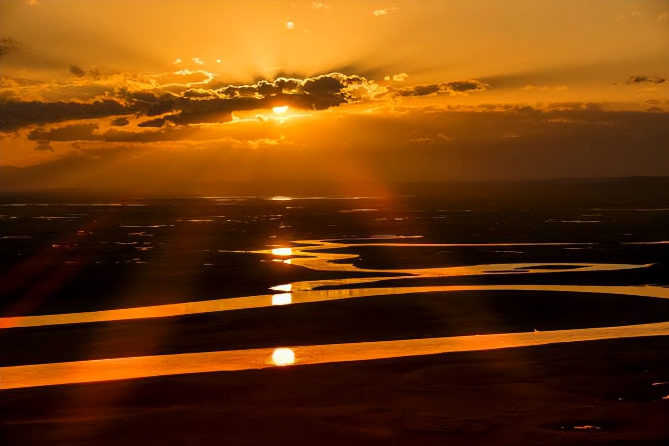 西部旅行攻略最新,西部旅行几个部分