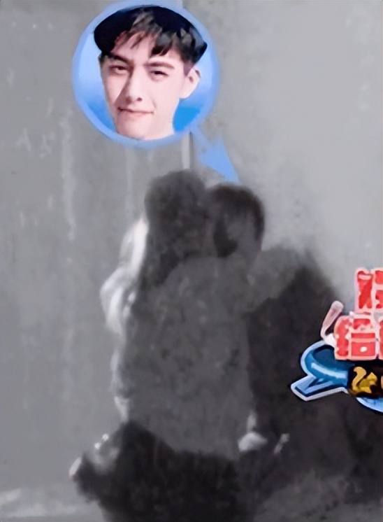 星爷独宠林允：模仿倪妮傍上冯绍峰，背刺周洁琼勇敢索吻王大陆