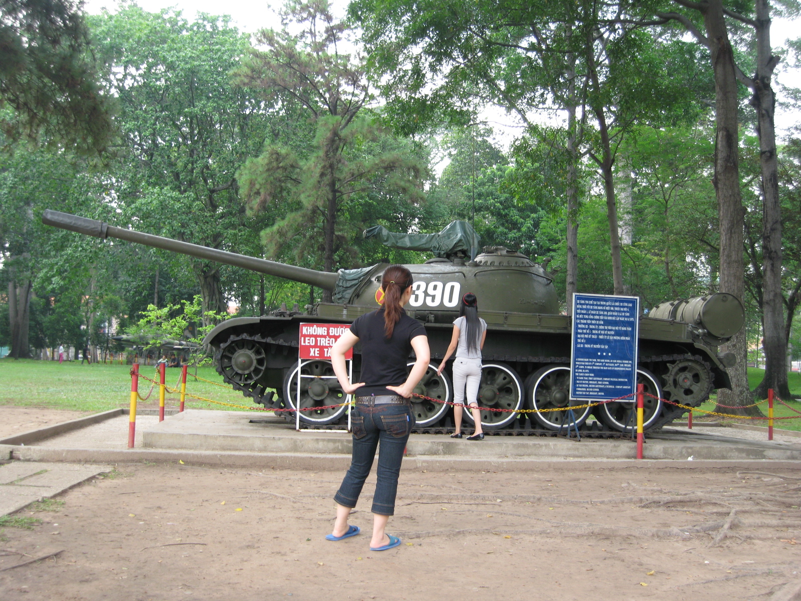 以前的西贡市和现在的胡志明市 (柬埔寨西贡和越南西贡)