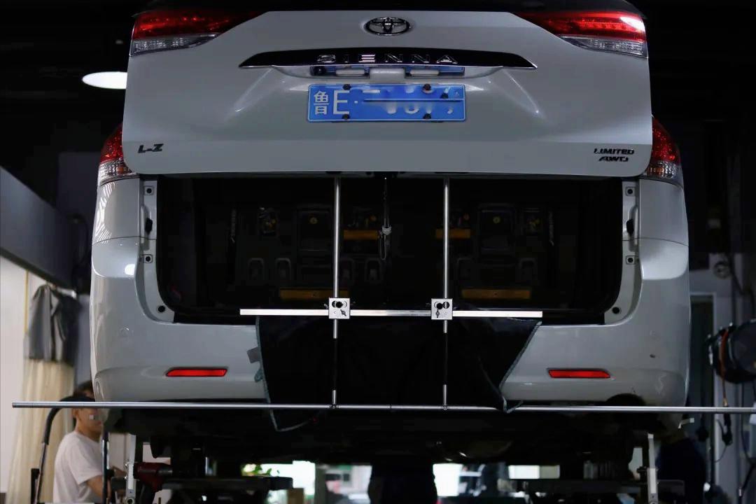 老塞纳翻新修复,二手塞纳全车翻新整备