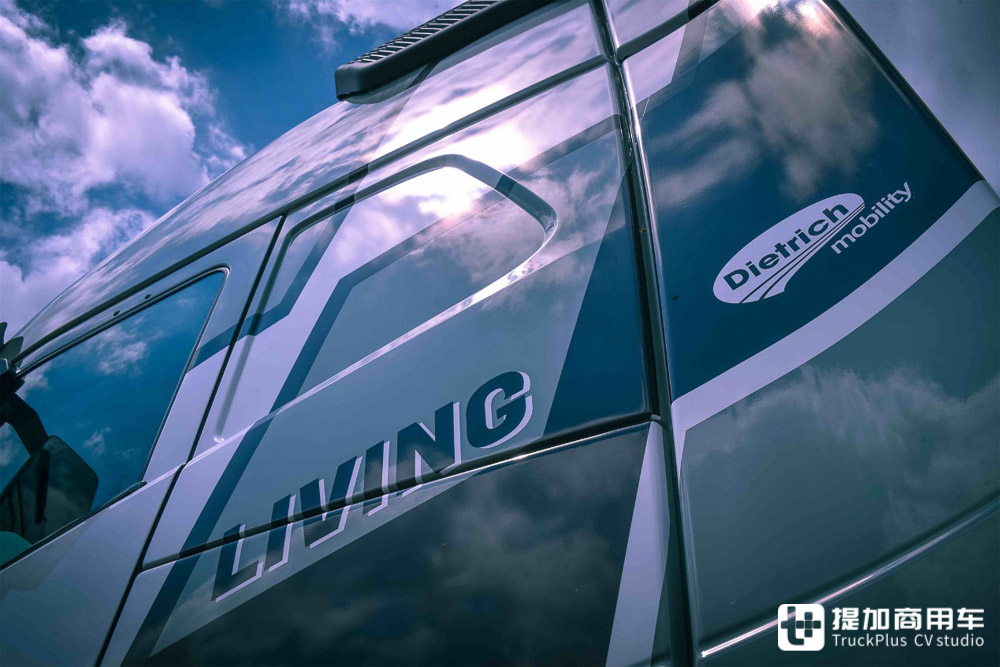 德国改装沃尔沃房车,沃尔沃fh国外改装内饰