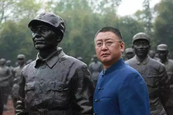 四川副市长，辞职捡破烂，建博物馆估值80亿，全捐给国家，为啥